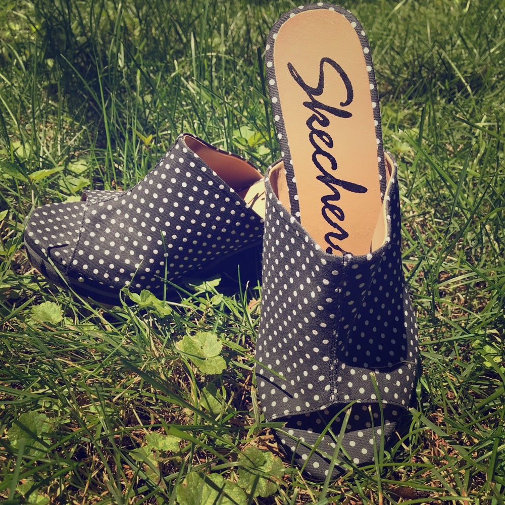 SOLD Sketchers Wedge Sandals sold on other app